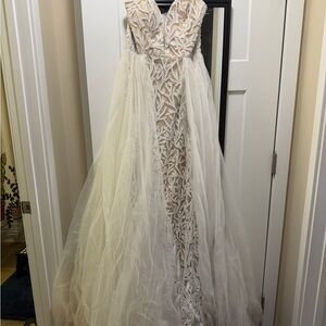 Elegant Cream Lace Prom Dress